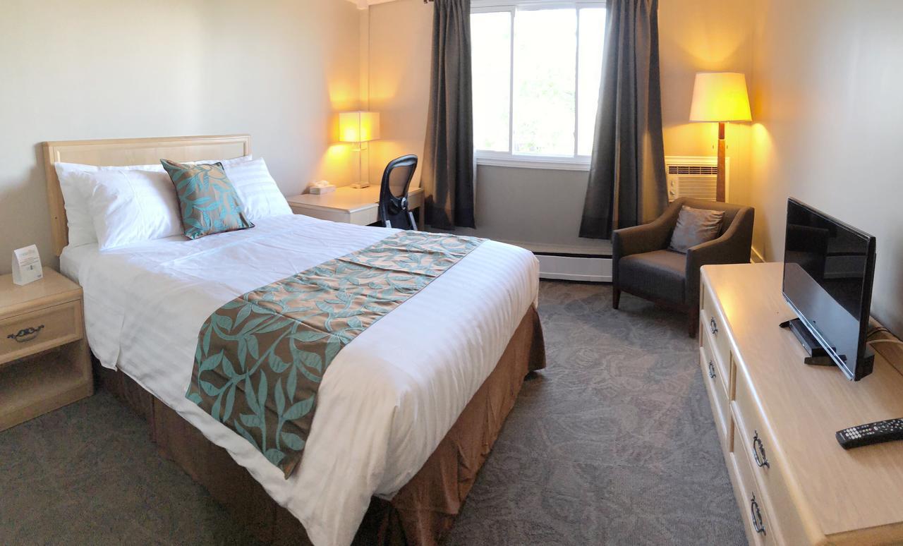 Seasons Inn הליפקס מראה חיצוני תמונה