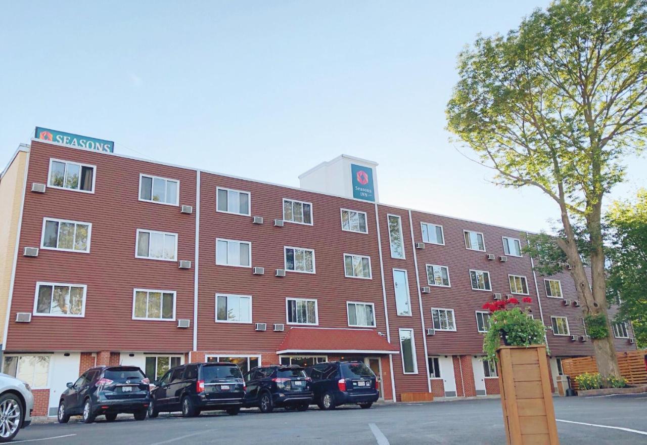 Seasons Inn הליפקס מראה חיצוני תמונה